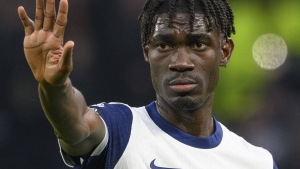 Mourinyo Tottenhem uchun Bissumani sotib olmoqchi