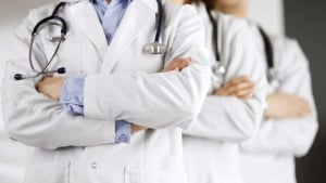 Tibbiyot xodimlari farzandlari uchun kontrakt imtiyozi joriy qilindi