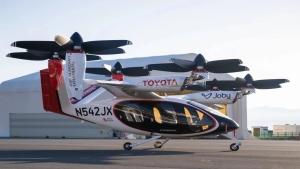 Toyota kompaniyasi elektr uchar taksilarni seriyali ishlab chiqaradi