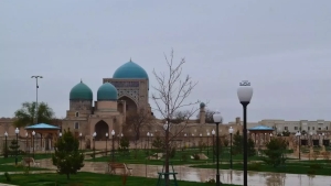 Which regions of Uzbekistan will it rain on Sunday?