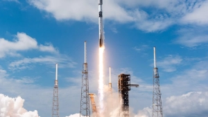 SpaceX kompaniyasi koinotga yana yigirmata to‘qqizta sun’iy yo‘ldosh chiqardi