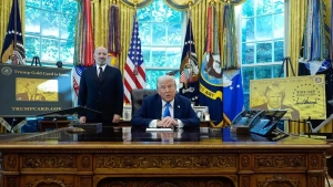 Trump presented the fast-track residency card in the USA