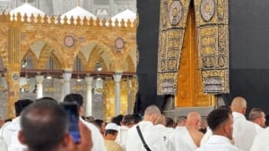Saudiya Arabistoni barcha vizalar bilan Umra ziyoratini ruxsat berdi
