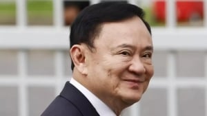 Тайский суд вернул Таксина Чинавата в тюрьму