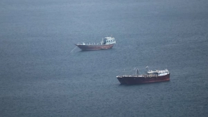 ВМС США остановили торговые суда, вышедшие из иранских портов