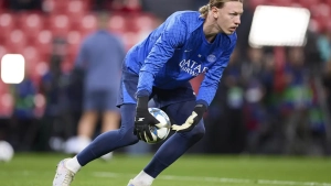 Safonov in the starting lineup against Monaco