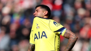 «Tottenxem» sardori Kristian Romero muhim o'yin oldidan Argentinaga ketgani uchun tanqid qilindi