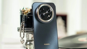 Huawei smartfoni Xitoy bozorida iPhone 17 modelini ortda qoldirdi