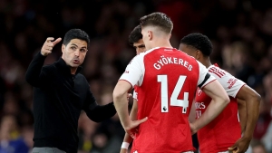 Maykl Ouen «Arsenal»ni hujum chizig'ini tubdan isloh qilishga chaqirdi