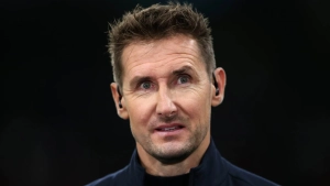 Cloze: Messi or Mbappe can break my record