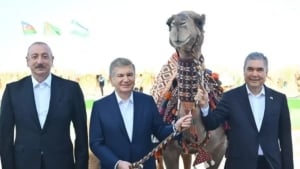 Mirziyoyev va Berdimuhamedov madaniy tadbirda uchrashdi