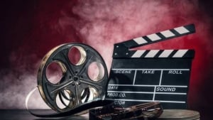 Yosh rejissyor noodatiy usul bilan stajirovka oldi