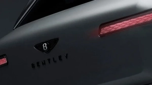 «Bentley» kompaniyasi o'zining ilk elektromobilini sentabrda taqdim etadi