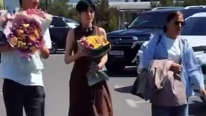 Turkish doctors who helped Sabrina Jabborova stand up were ceremoniously welcomed in Tashkent (video)