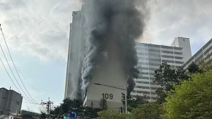 Horrific fire in Seoul: man set fire to a 21-story building to commit suicide