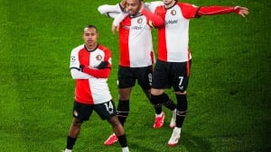 Feyenoord so‘nggi daqiqalarda Fenerbahche ustidan g‘alaba qozondi