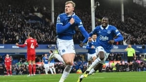 Everton defeated Manchester United in the first half