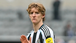 «Bavariya» Entoni Gordon transferi uchun Aleksandr Nyubelni almashmoqchi