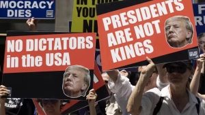 Против администрации Трампа миллионы американцев вышли на большие демонстрации