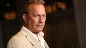 Kevin Kostner can play the role of Clinton