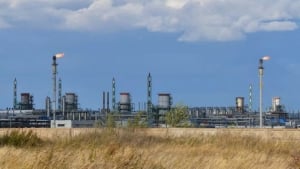 Orenburgdagi gaz zavodi Ukraina droni hujumidan to‘xtadi
