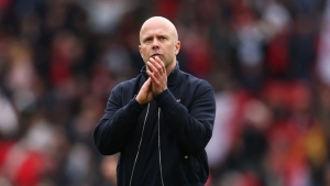 Arne Slot «Manchester Yunayted» sardori Bruno Fernandesning o'yinini e'tirof etdi