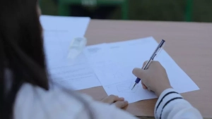 The number of applicants in Uzbekistan has decreased to a record level