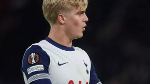 Bergvall «Tottenhem»da yosh rekord o‘rnatdi