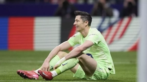 Lewandowski returned cautiously after the injury