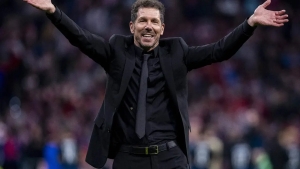 Diego Kosta Simeone haqida ijobiy va tanqidiy fikr bildirdi