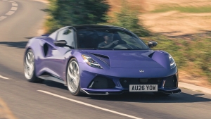 «Lotus» kompaniyasi eng tezkor va yengil sport avtomobilini taqdim etdi