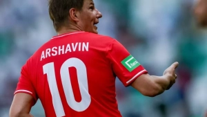 According to Sinama-Pongol, Arshavin is the best football player
