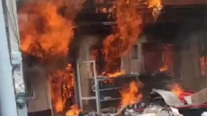 Qibrayda do‘kon va uyda yong‘in yuz berdi