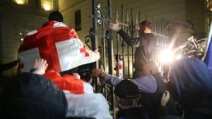 Tbilisida prezident qarorgohida to‘qnashuv yuz berdi