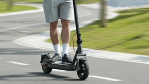 Skuter va moped haydovchilari uchun haydovchilik guvohnomasi majburiy bo‘ldi