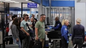 Aviation workers in the USA are left without pay