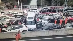 Yaponiyada 57 ta avtomobil ishtirokida yirik avariya