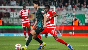 «Sankt Pauli» va «Ayntraxt» o'yini golsiz durang bilan yakunlandi