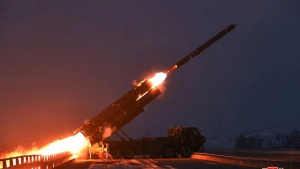 Shimoliy Koreya uzoq masofali raketalarni sinovdan o‘tkazdi