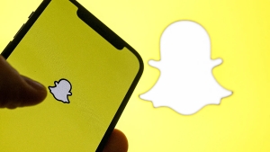 Snapchat foydalanuvchilari brendlarning sun'iy intellekt yordamchilari bilan muloqot qiladi