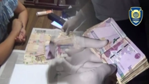 В Каракалпакстане учитель был задержан за взяточничество