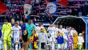 Syon jamoasi Gazprom Arenada mashg‘ulot o‘tkazmoqda