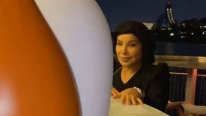 Yulduz Usmonova presents the song "Layli"