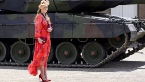 Malika Amaliya Niderlandiyada harbiy xizmatni boshladi