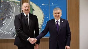 Shavkat Mirziyoyev Bokuda Ilhom Aliyev bilan uchrashuv o'tkazdi