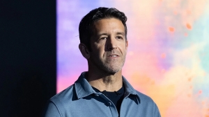 "Epl" kompaniyasi rahbari Tim Kuk o'rnini Jon Ternus egallashi kutilmoqda