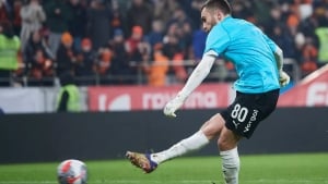 Akron jamoasi Torpedo yarim himoyachisini olishi mumkin