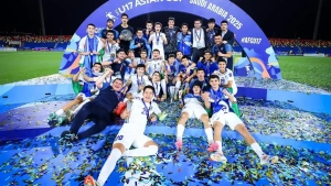 President awarded the winners of the Asian Cup with titles and medals