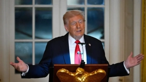 Трамп пообещал каждому американцу 2000 долларов