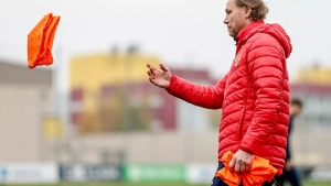 Karpin compared the national team with European clubs